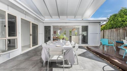 Casuarina House | Casienda - Single level beachside holiday home