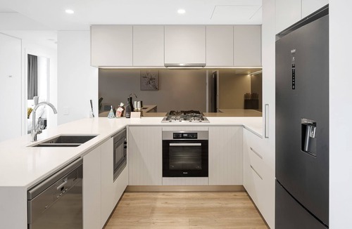 Brisbane Central Business District Apartment | CASSA ONE - River-View 2 Bed Apt with free parking