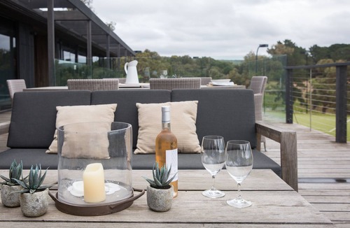 Red Hill House | Cassis Vineyard Award Winning Home