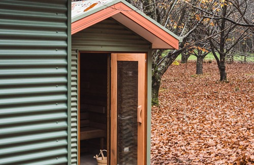 Narbethong Cottage | Castanea Chestnut Glade {no pets}
