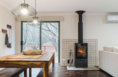 Narbethong Cottage | Castanea Chestnut Glade {no pets}