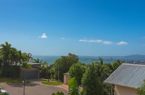 Castle Hill House | Castle Hill Townsville Retreat with Pool and Ocean Views
