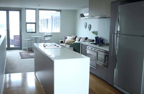 Launceston CBD Apartment | Cataract 7 - Luxury CBD 2 Br with Free Parking