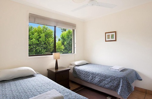 Noosaville Hotel | Cayman Quays