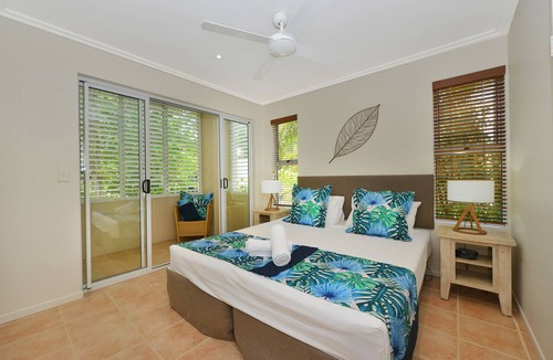 Port Douglas Hotel | Cayman Villas