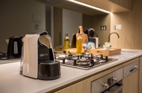 North Melbourne Apartment | CBD 2BR - FREE CarPark & Wifi &Tram NEAR Queen Vic Market
