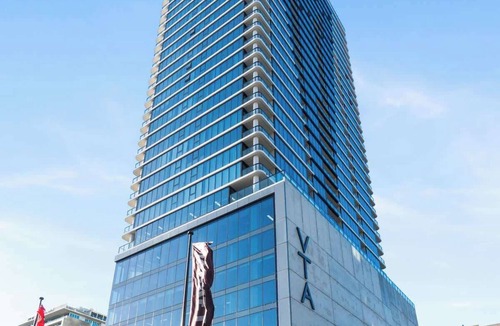 Adelaide Central Business District Apartment | CBD 2BR Luxe Escape – Walkable & Free Parking