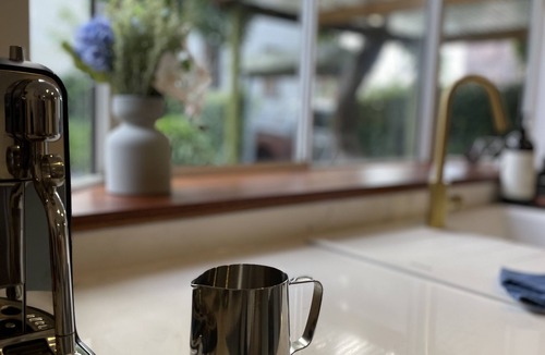 Launceston CBD House | CBD 3 bedroom luxe heritage townhouse with award winning bathroom