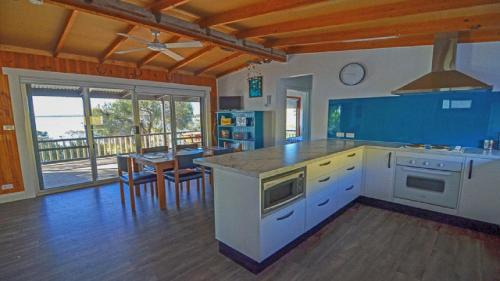 Lake Wangary House | CDC-625 Beach House