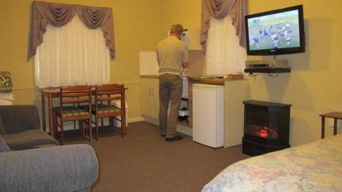 Mount Victoria Cabin | Cedar Lodge Cabins