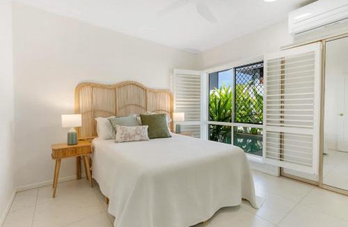 Palm Cove Villa | Cedar Villa - A Designer Pool House by the Beach