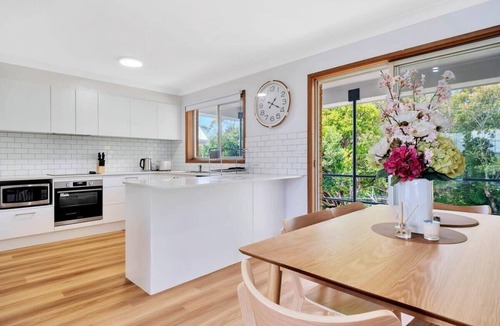 Bateau Bay House | Central Coast Family Escape - Magical sunset views