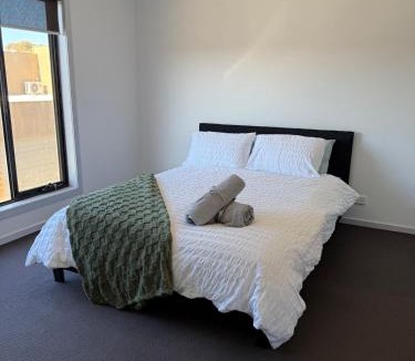 Golden Square House | Central Deluxe Escape