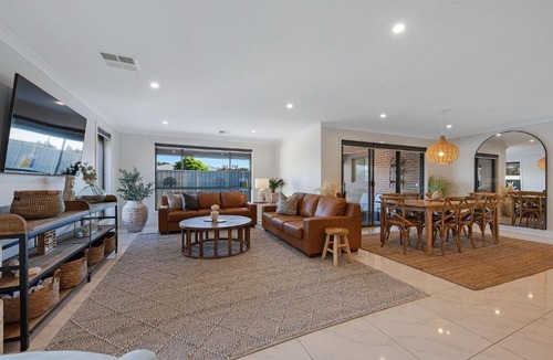 Yarrawonga House | Central Haven