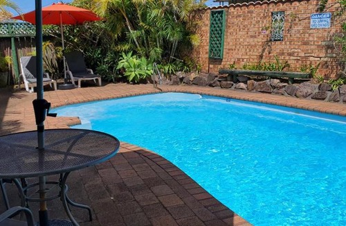 Nelson Bay Hotel | Central Motel Nelson Bay