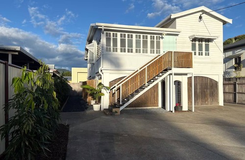 Bungalow House | Central Peaceful Apartment