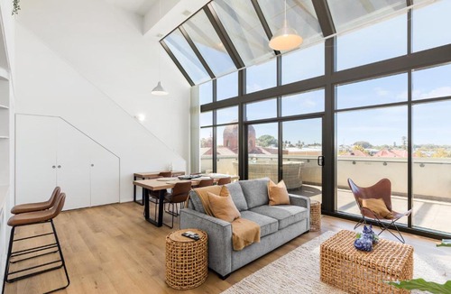 Northbridge Apartment | Central Perth city penthouse apt in Northbridge