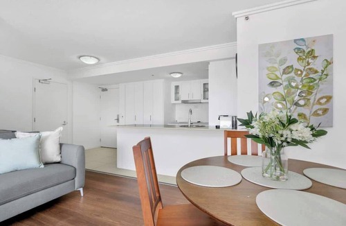 Cairns Central Business District Apartment | Central Plaza: Adjacent Apartments w/Rooftop Pool