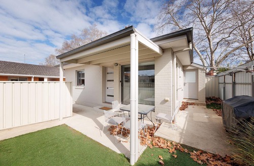 Albury Apartment | Central Sojourn on Wilcox 2 - Cute two bedroom apartment in central Albury