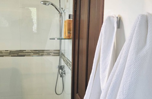Calare House | Central to Orange, PLC, Duntryleague, a comfortable and warm retreat.
