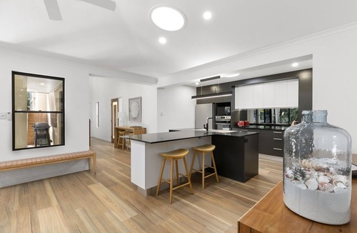 Noosaville Villa | Central Tropical Oasis with Pool - Pet Friendly