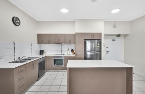 Cairns Apartment | Central Two-Bedroom Apartment with City Views