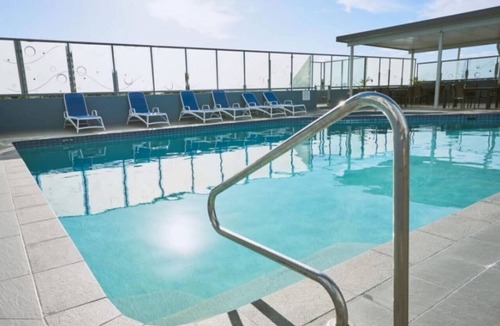 Caloundra Apartment | Centrepoint 36 Stunning Sea Views Steps To Cafes