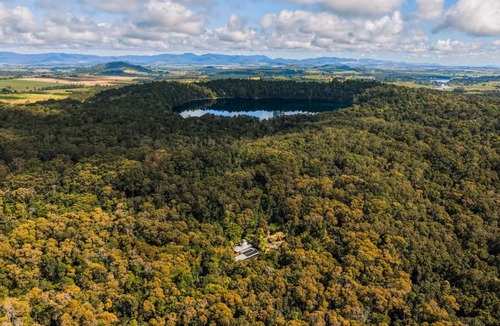 Lake Eacham Cabin | Chambers Wildlife Rainforest Lodges