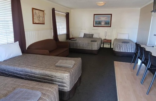 Charleville Hotel | Charleville Waltzing Matilda Motor Inn