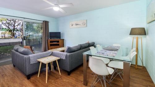 Bongaree House | Charm and Comfort