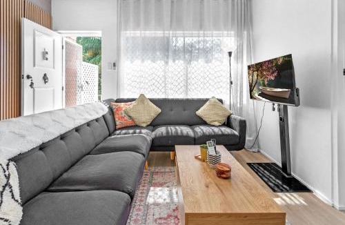 St. Lucia Apartment | Charming 2-Bed Near River & City