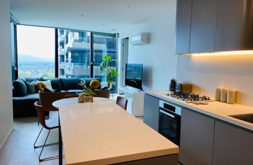 Glen Waverley Apartment | Charming 2-bedroom apartment with AC in Glen Waverley