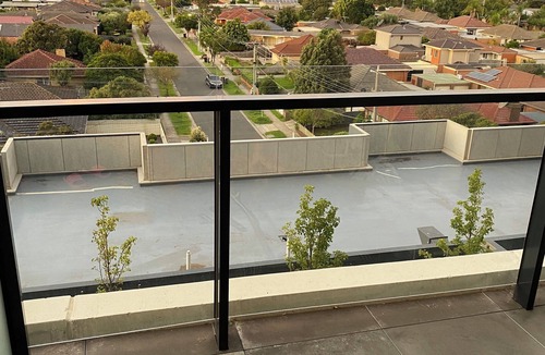 Clayton Apartment | Charming 2-bedroom apartment in brilliant Clayton with AC, WiFi