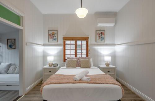 Highgate Hill House | Charming 3BR Inner City Haven Highgate Hill
