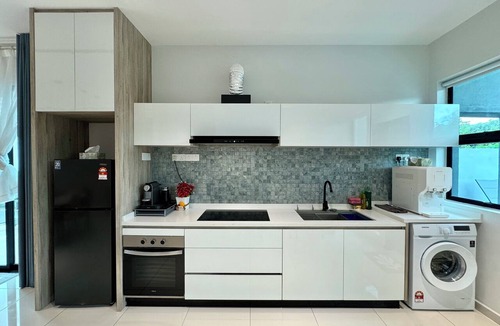 Langkawi House | Charming 4-bedroom house with WiFi and AC in lovely Langkawi
