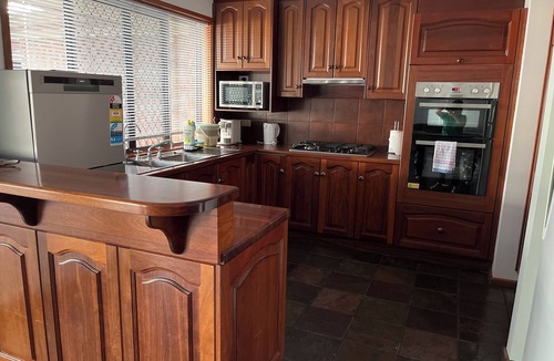Evanston House | Charming 4BR Retreat near Gawler