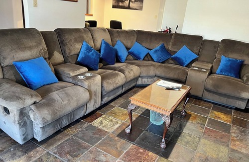 Evanston House | Charming 4BR Retreat near Gawler