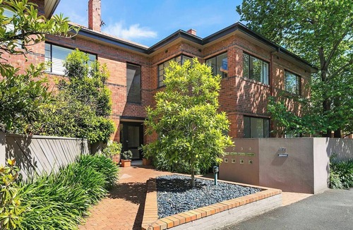 Malvern East Apartment | Charming Apartment | Malvern East
