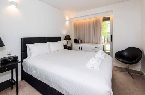 Northbridge Apartment | Charming Apartment with Stunning Rooftop
