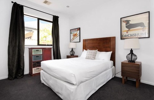 Point Cook Villa | Charming Designer's House in Point Cook
