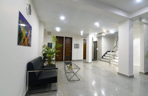 Gurugram Apartment | Charming Indo-Korean Suite w/Gym & Home Comforts