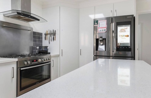Monbulk House | Charming Retreat in Monbulk - 2B