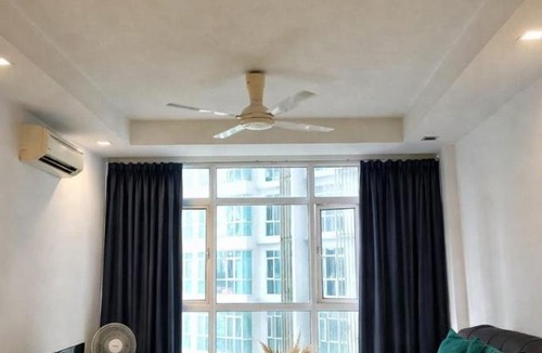 Bandar Tun Razak Bed & Breakfast | CharmsStays Central Residence Sg Besi
