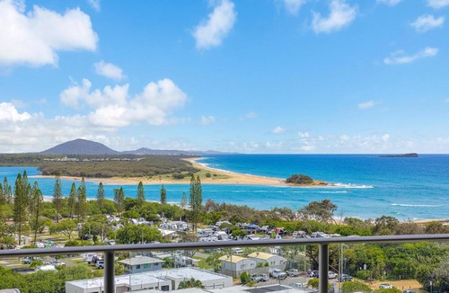 Maroochydore Apartment | Chateau Royale Beach Resort Maroochydore Sunshine Coast