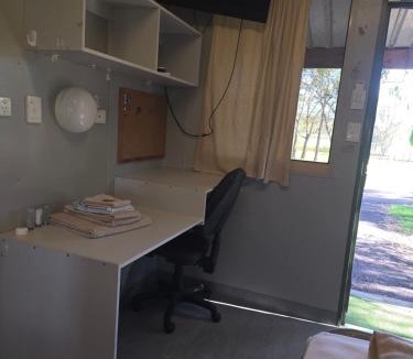 Kurwongbah Hotel | Cheap Rooms North Brisbane