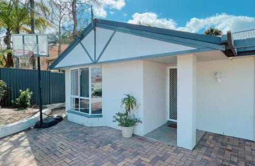 Hillcrest House | Cheerful 5 Bedroom Holiday Destination