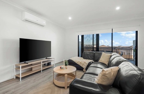 Armstrong Creek House | Cherry St Retreat, Armstrong Creek