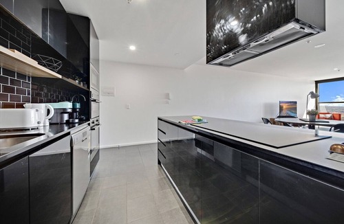 Belconnen Apartment | Chic 1-Bed with Stunning Lake View & Indoor Pool
