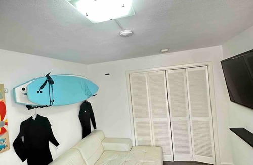 Perth Central Business District Apartment | Chic 1-bedroom apartment with AC and WiFi in fabulous Perth