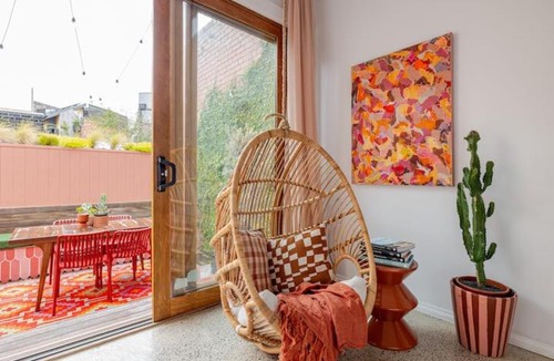 Carlton South House | Chic Carlton Retreat - Rooftop, Central, Spacious